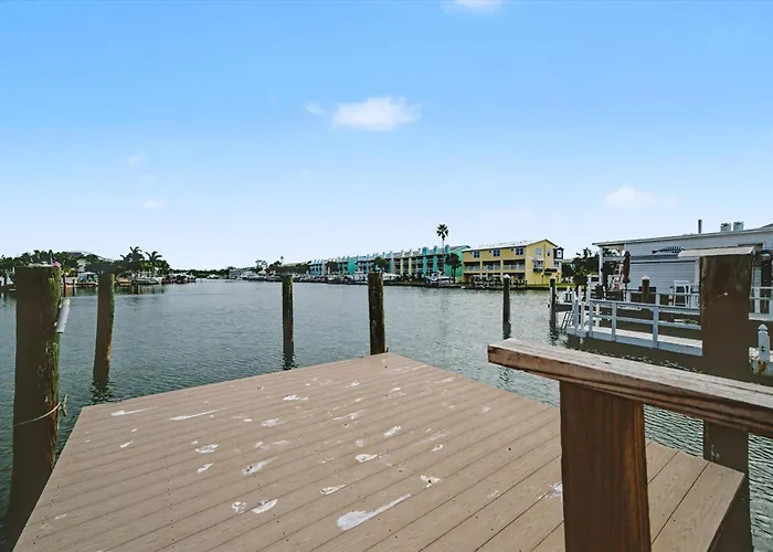 Watefront King Boat Dock & Pets Ok Walk 2 Ferienhaus